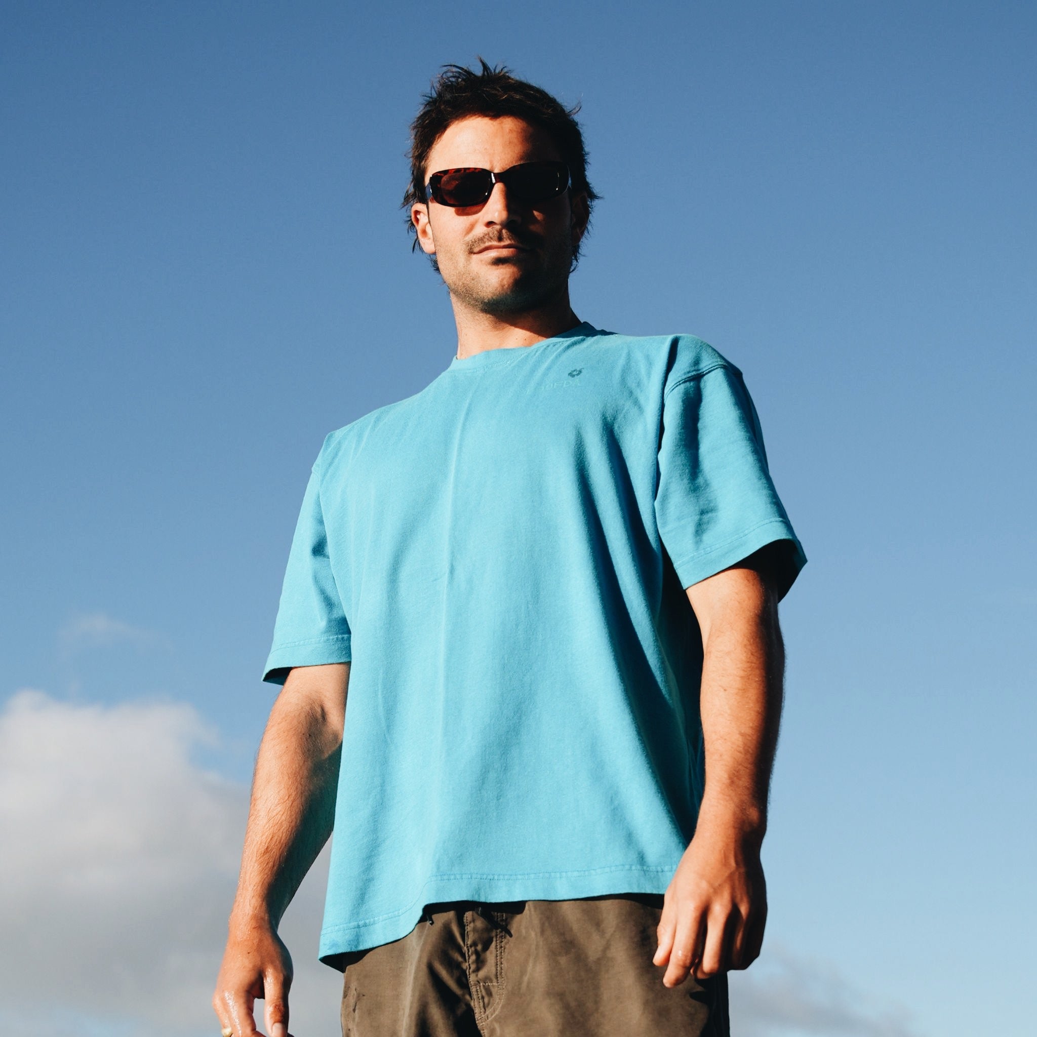 Hibiscus Tee - Electric Blue