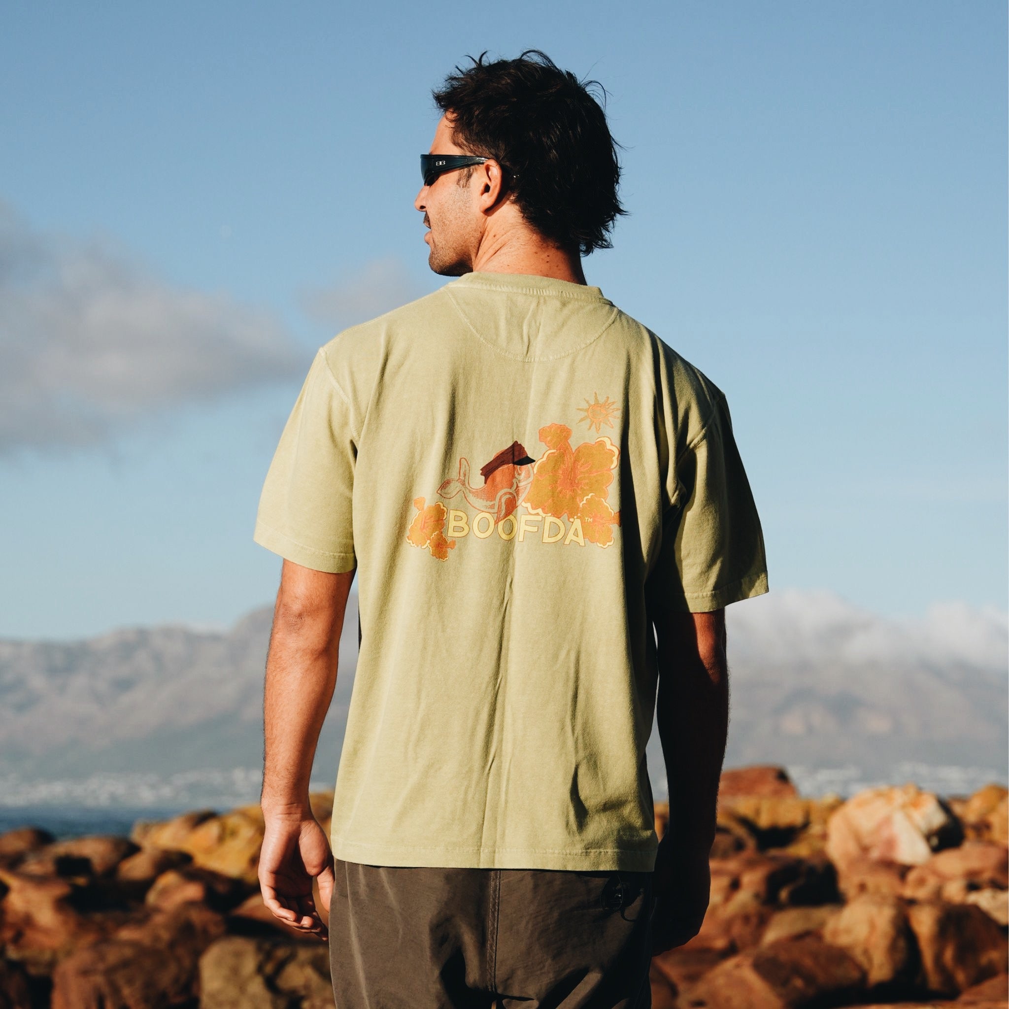 Whale Tee - Pistachio